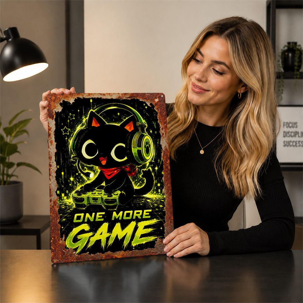 Cute Gaming Cat One More Game  - Retro Gaming Cafe recension och pris